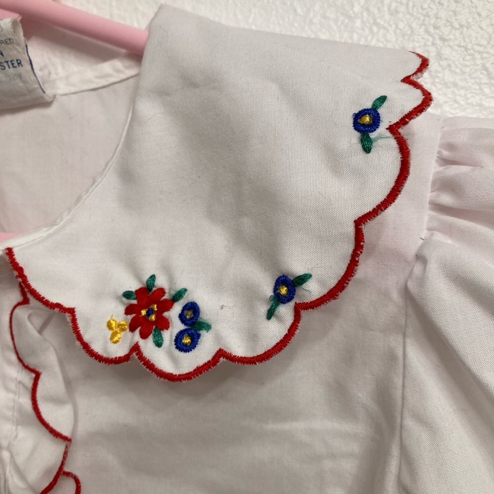 💙 Hartstrings Girl’s Floral Embroidered Collar White Button Up Shirt, Size 4 - Picture 6 of 10